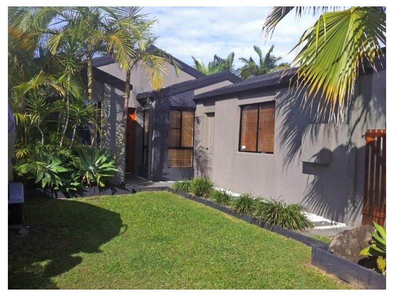 37 River Oak Drive, Helensvale QLD 4212