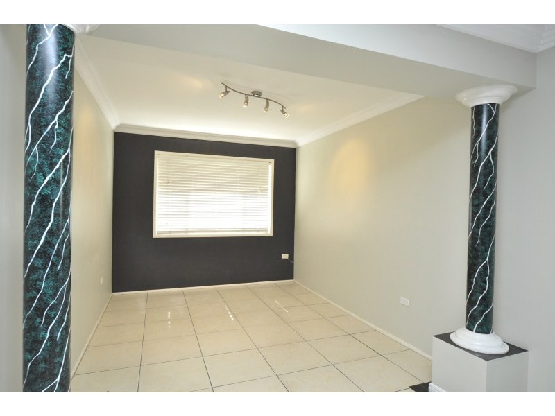 16 Deagon Drive, Runaway Bay QLD 4216