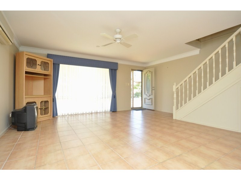 9/348 Oxley Drive, Coombabah QLD 4216