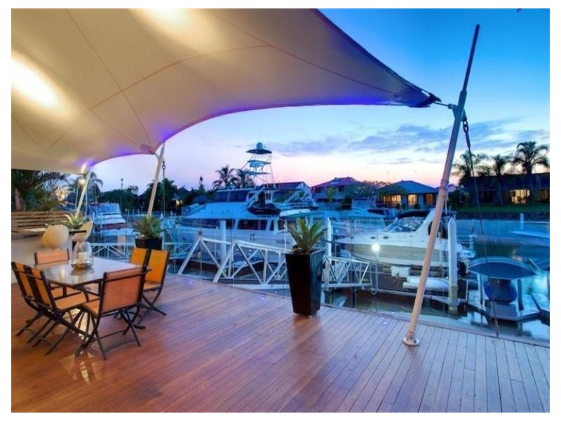 16 O’Grady Drive, Paradise Point QLD 4216