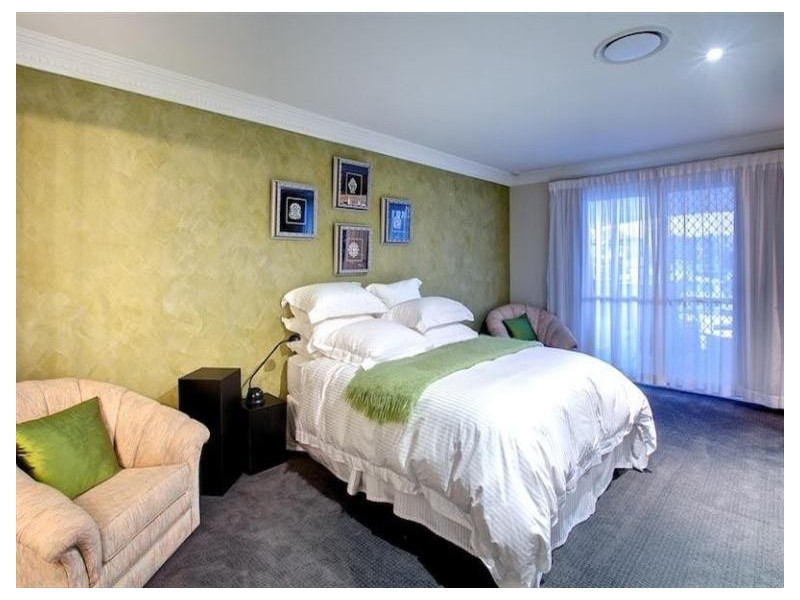 16 O’Grady Drive, Paradise Point QLD 4216