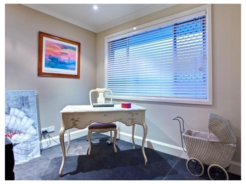 16 O’Grady Drive, Paradise Point QLD 4216