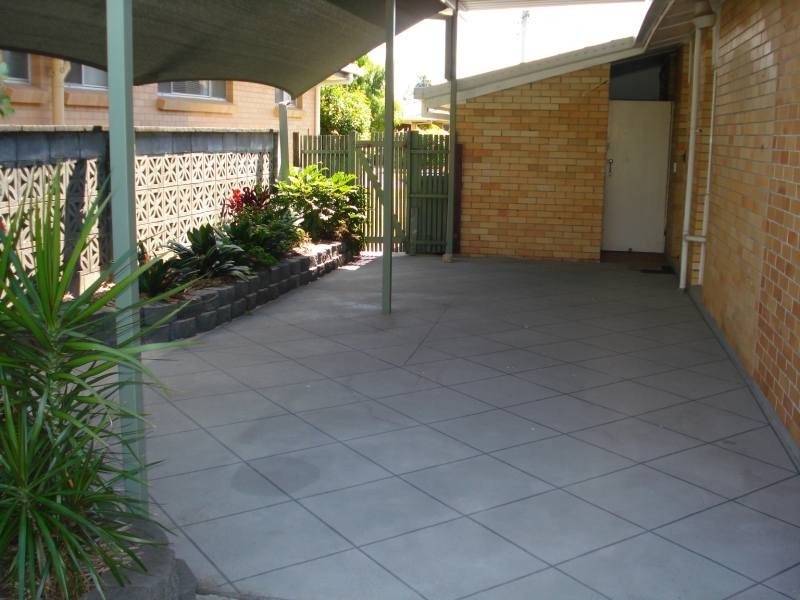 22 Vaggelas Crescent, Biggera Waters QLD 4216