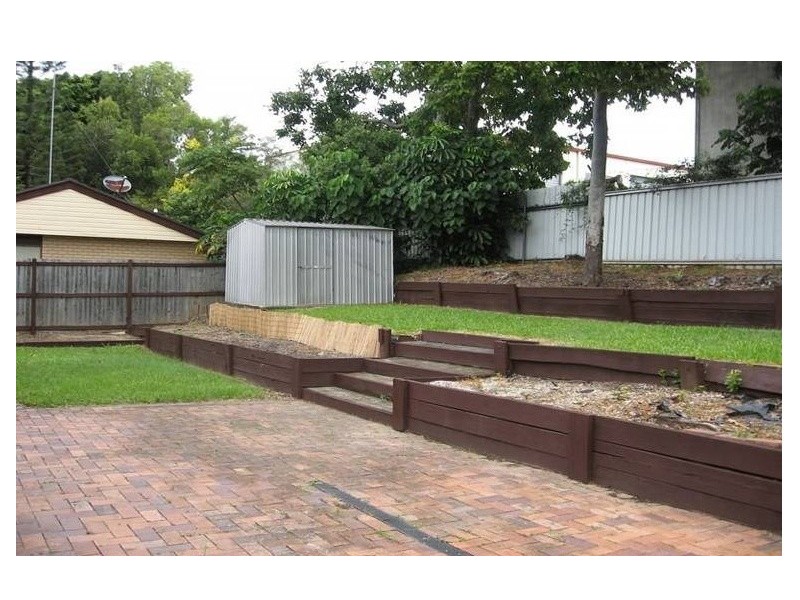 32 Hepworth Street, Arundel QLD 4214