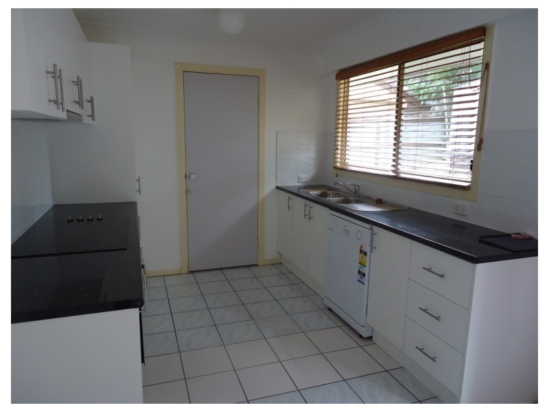 32 Hepworth Street, Arundel QLD 4214