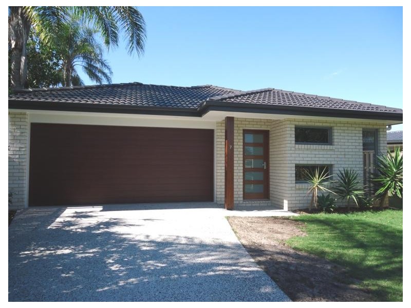 7 Augusta Court, Coombabah QLD 4216