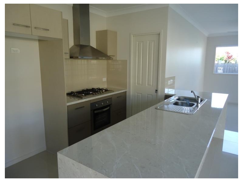 7 Augusta Court, Coombabah QLD 4216