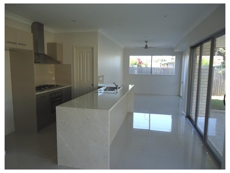 7 Augusta Court, Coombabah QLD 4216