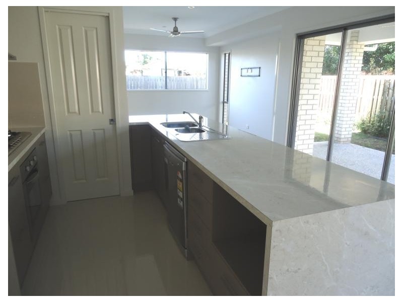 7 Augusta Court, Coombabah QLD 4216