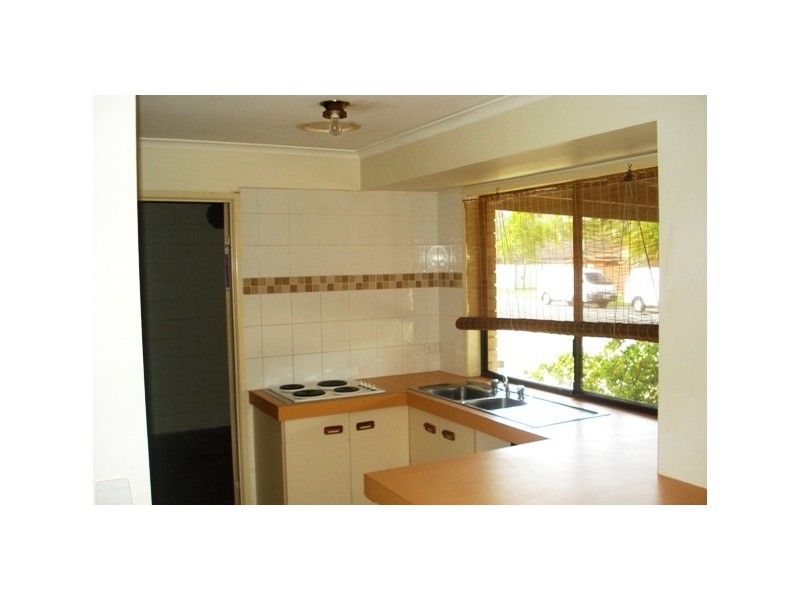 2/49 Botanical Drive, Labrador QLD 4215