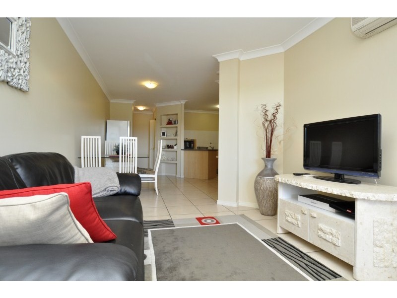 20/89 Bayview Street, Runaway Bay QLD 4216