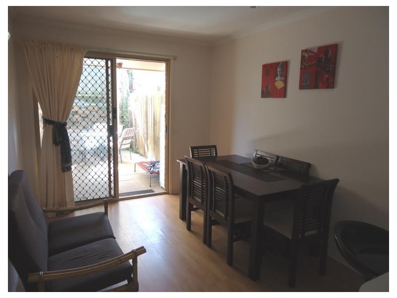 2/5 Orkney Place, Labrador QLD 4215