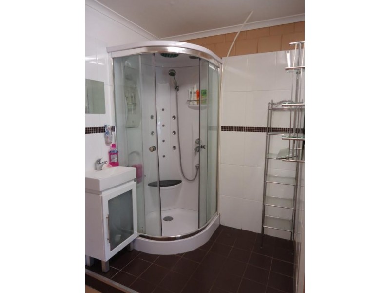 2/5 Orkney Place, Labrador QLD 4215