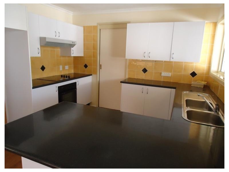 24 Bluegum Avenue, Hollywell QLD 4216