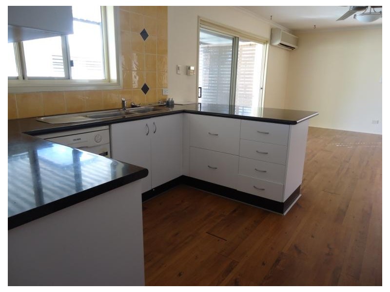 24 Bluegum Avenue, Hollywell QLD 4216