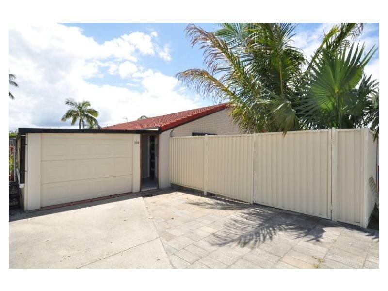 1/108 Oxley Drive, Paradise Point QLD 4216
