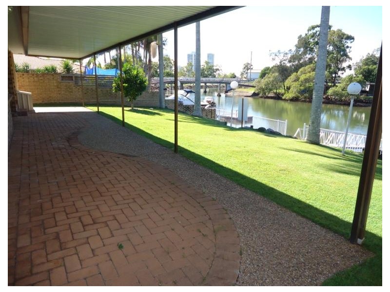 8 Clipper Court, Biggera Waters QLD 4216