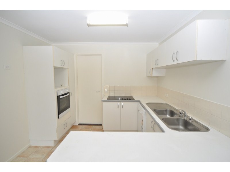 1/18  Possum Court, Coombabah QLD 4216