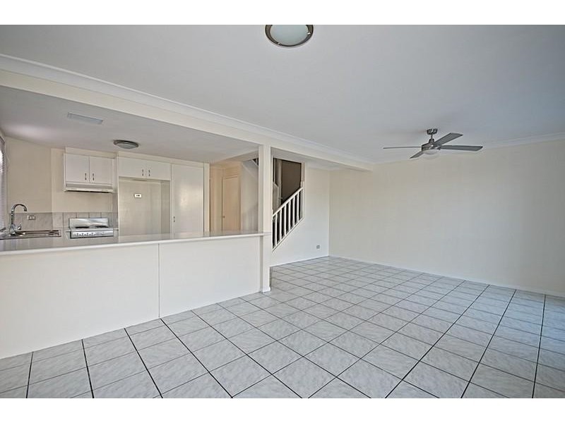 12/127 Greenacre Drive, Parkwood QLD 4214