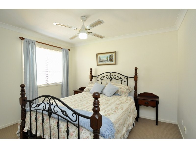 1/10 Bright Avenue, Labrador QLD 4215