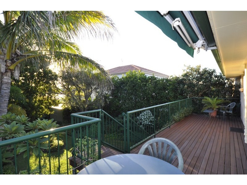 98 The Esplanade, Paradise Point QLD 4216