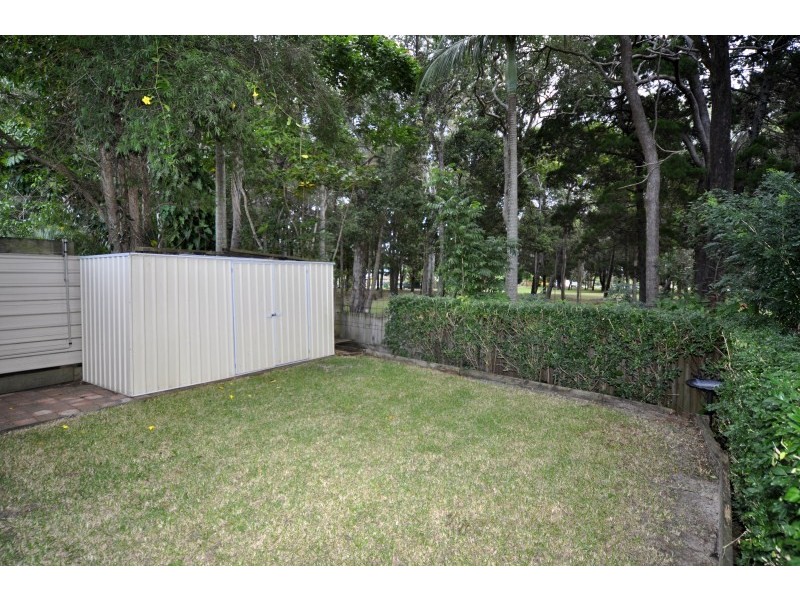 2/9 Woodgate Place, Paradise Point QLD 4216