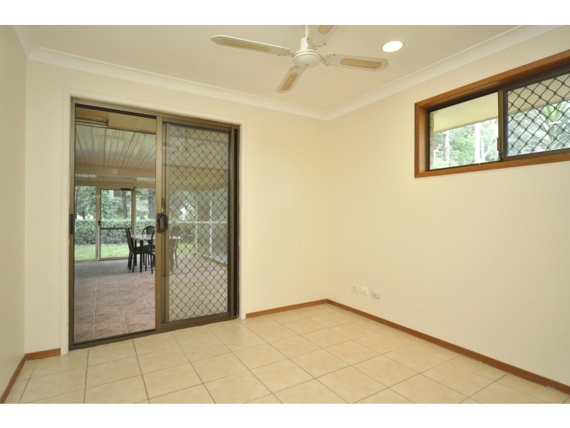 2/9 Woodgate Place, Paradise Point QLD 4216