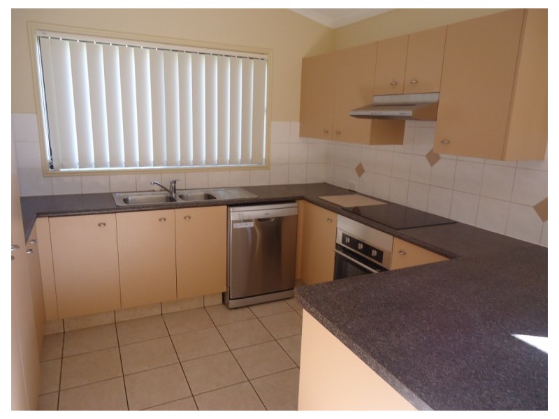 15/2 Anaheim Drive, Helensvale QLD 4212