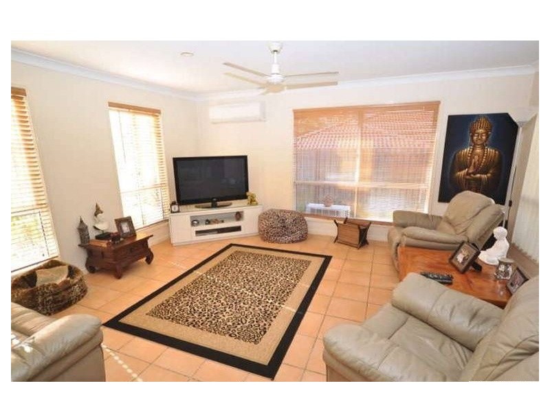 33 Daintree Drive, Parkwood QLD 4214