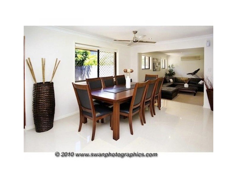 5 Augusta Court, Coombabah QLD 4216