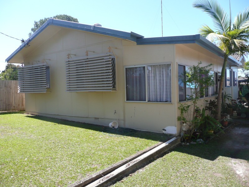 75 Musgrave Avenue, Labrador QLD 4215