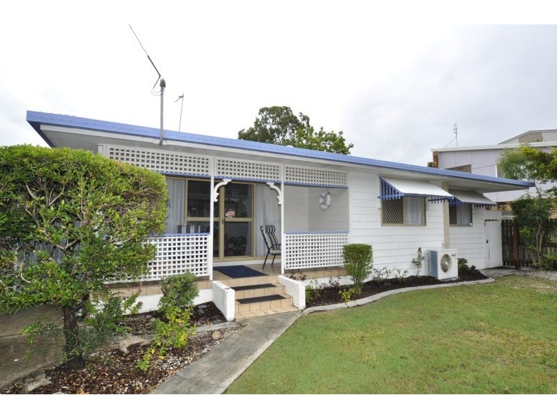 16 Bath Street, Labrador QLD 4215