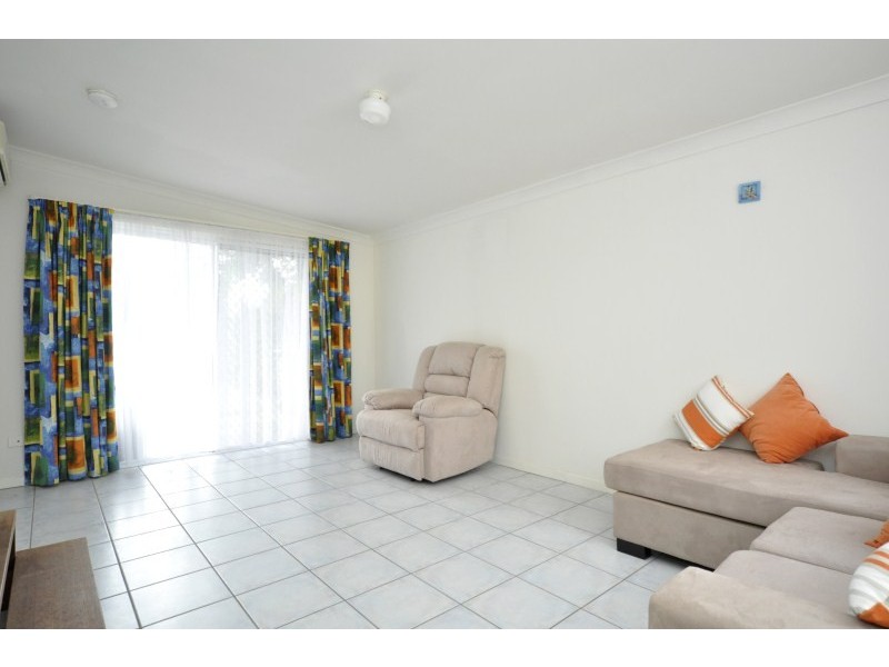 16 Bath Street, Labrador QLD 4215