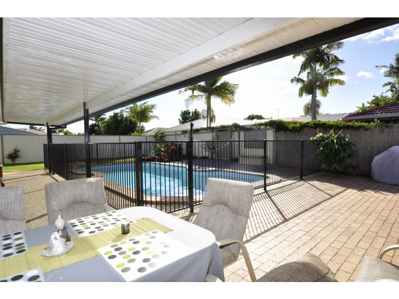 17 Gooding Drive, Coombabah QLD 4216