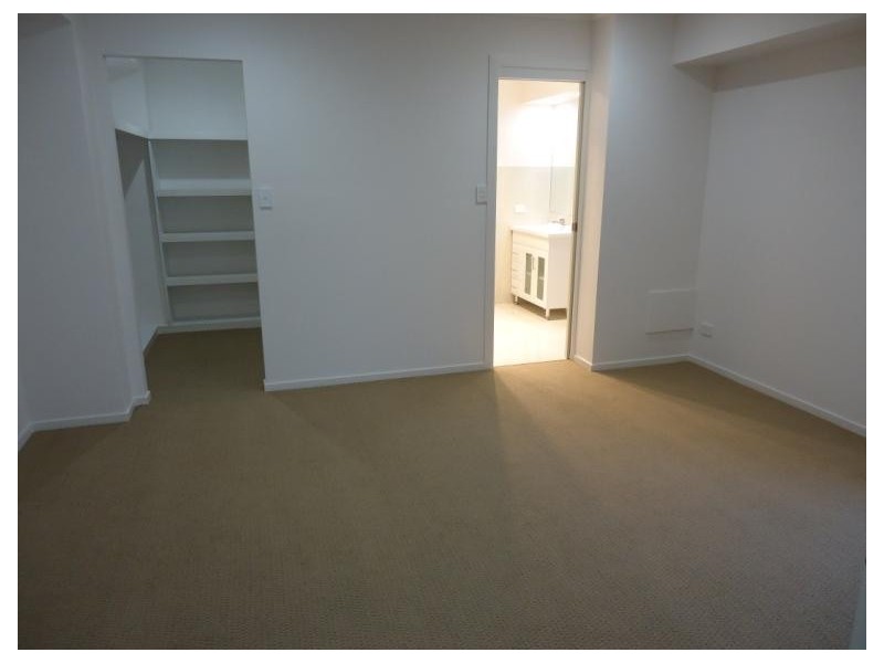 8 Picton Court, Upper Coomera QLD 4209