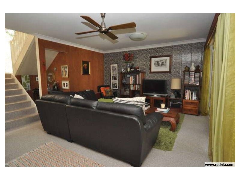 4/77 Government Road, Labrador QLD 4215