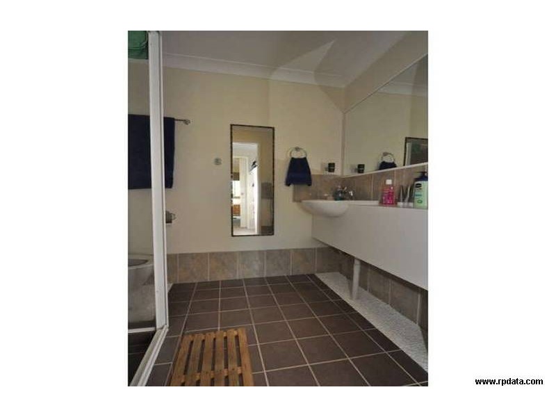 4/77 Government Road, Labrador QLD 4215