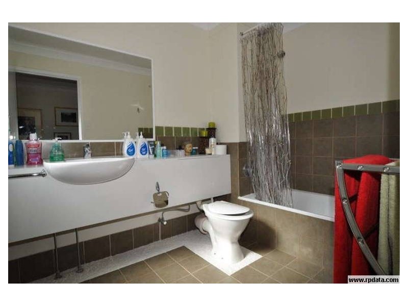 4/77 Government Road, Labrador QLD 4215