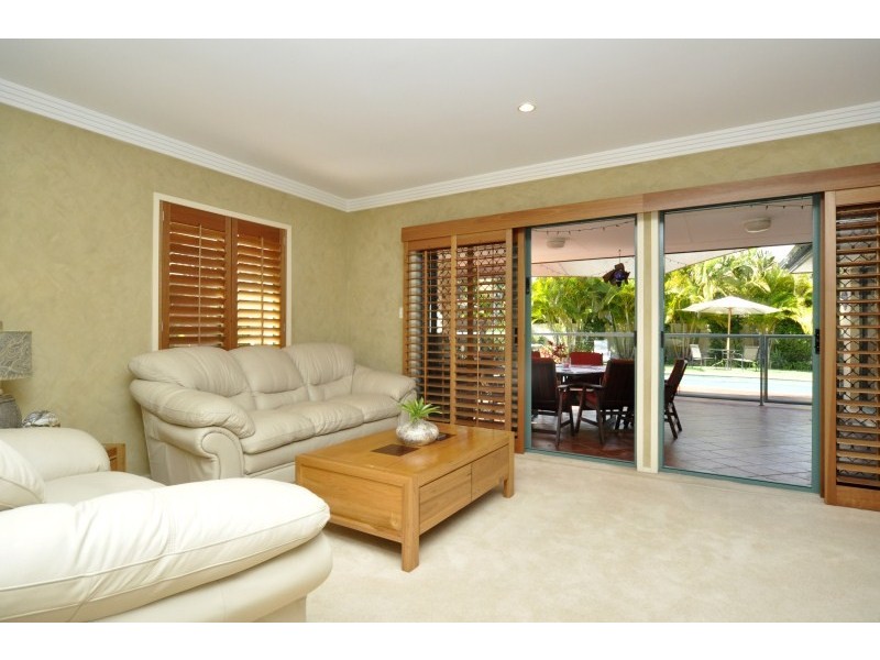 19 Grande Terrace, Helensvale QLD 4212