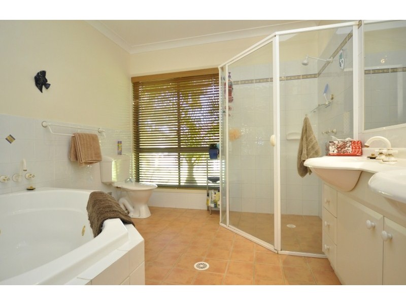 19 Grande Terrace, Helensvale QLD 4212