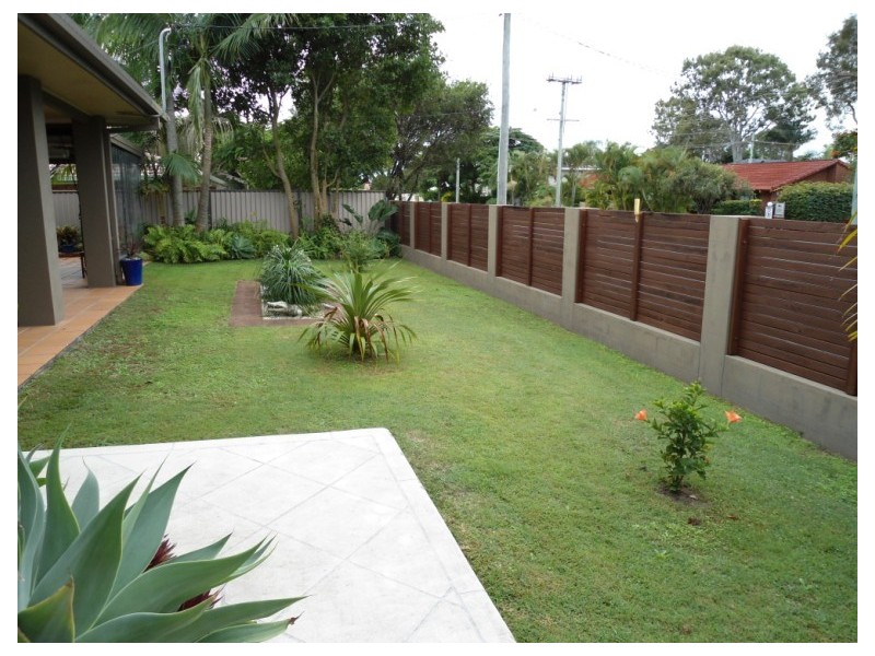 34 Thrush Avenue, Paradise Point QLD 4216