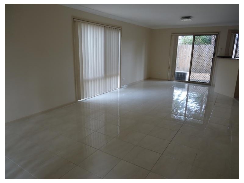 4/12 Gordon Street, Labrador QLD 4215