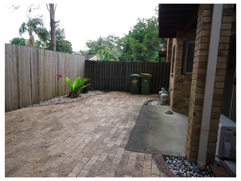 4/12 Gordon Street, Labrador QLD 4215