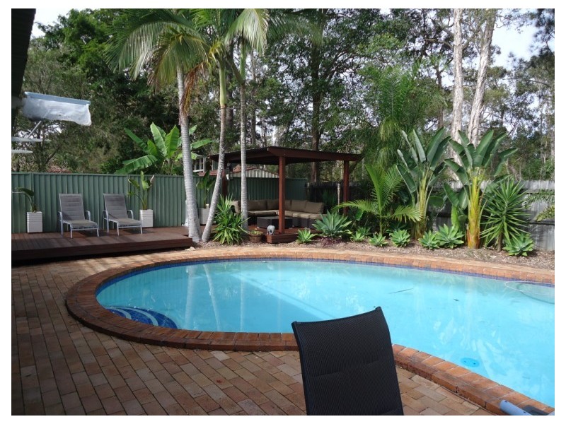 70 Columbus Drive, Hollywell QLD 4216