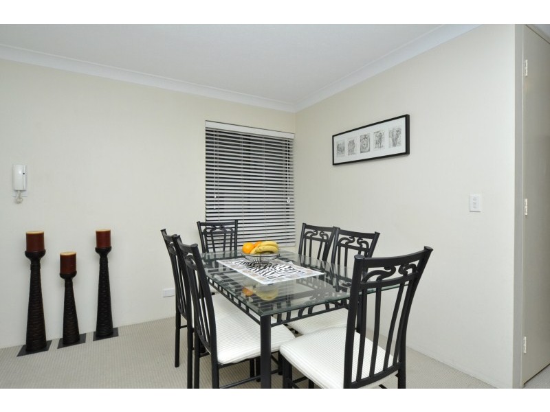 10/9 Bayview Street, Runaway Bay QLD 4216