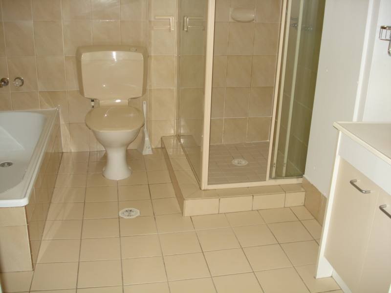 2/33 Whiting Street, Labrador QLD 4215