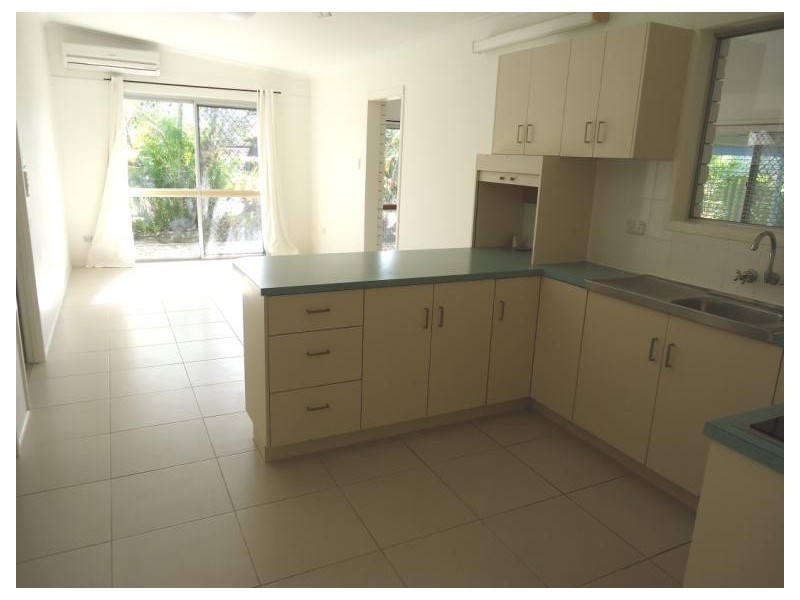 18 Muscovey Avenue, Paradise Point QLD 4216