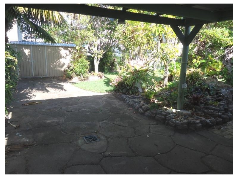 18 Muscovey Avenue, Paradise Point QLD 4216