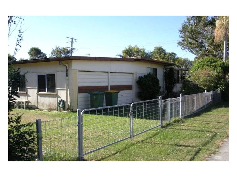 28 Falkinder Avenue, Paradise Point QLD 4216