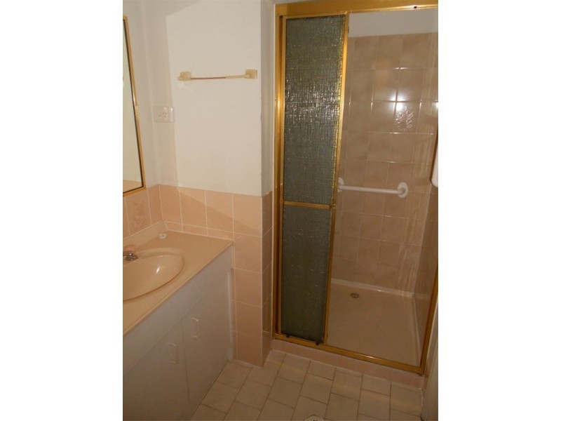 1/5 Jupiter Close, Labrador QLD 4215